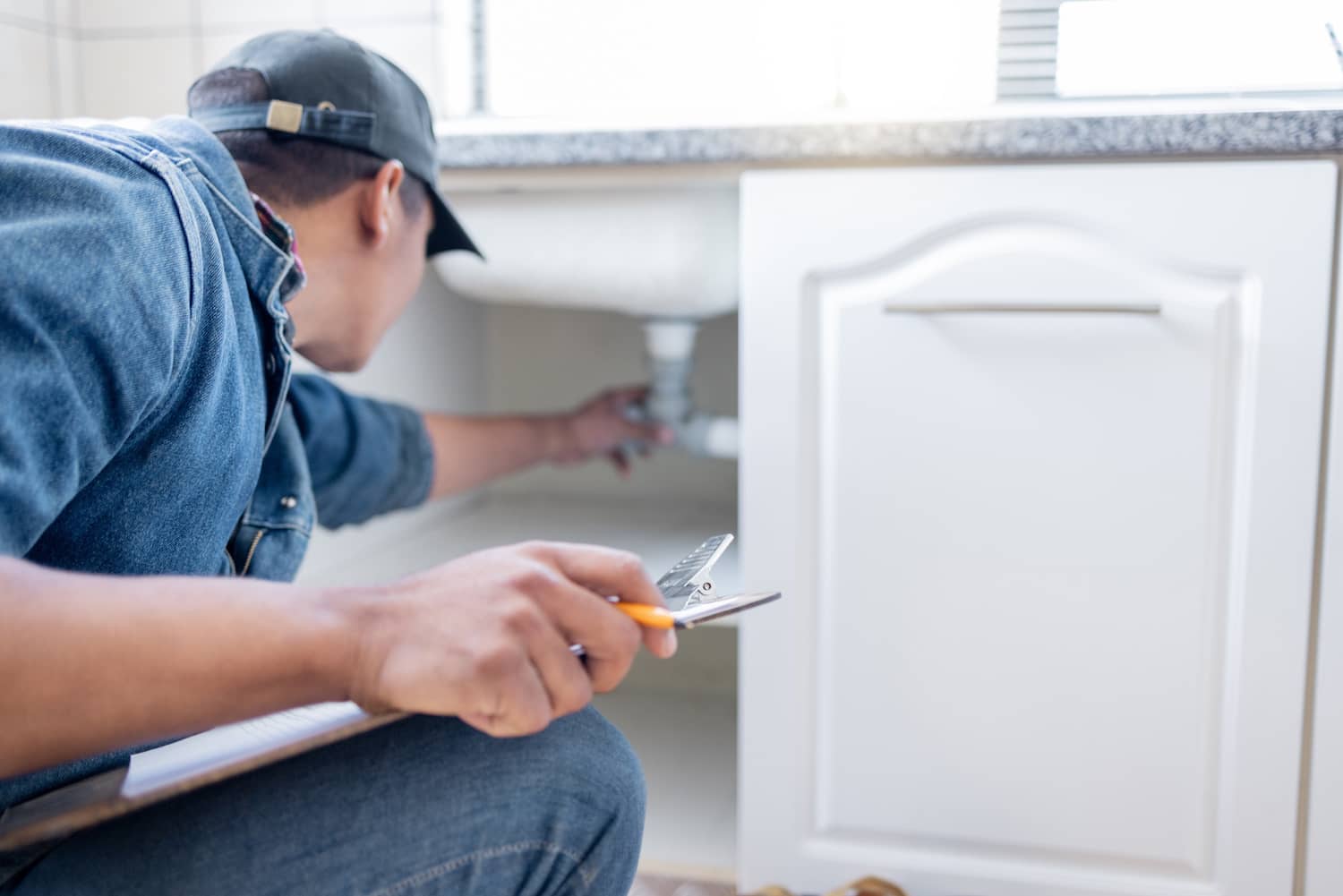 Inspecting Plumbing System